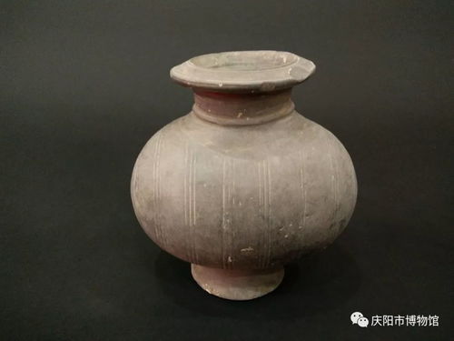 庆阳籍文物收藏者向庆阳市博物馆捐赠文物