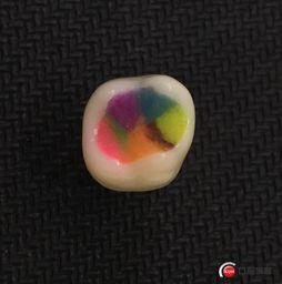 牙齿的陶泥堆塑